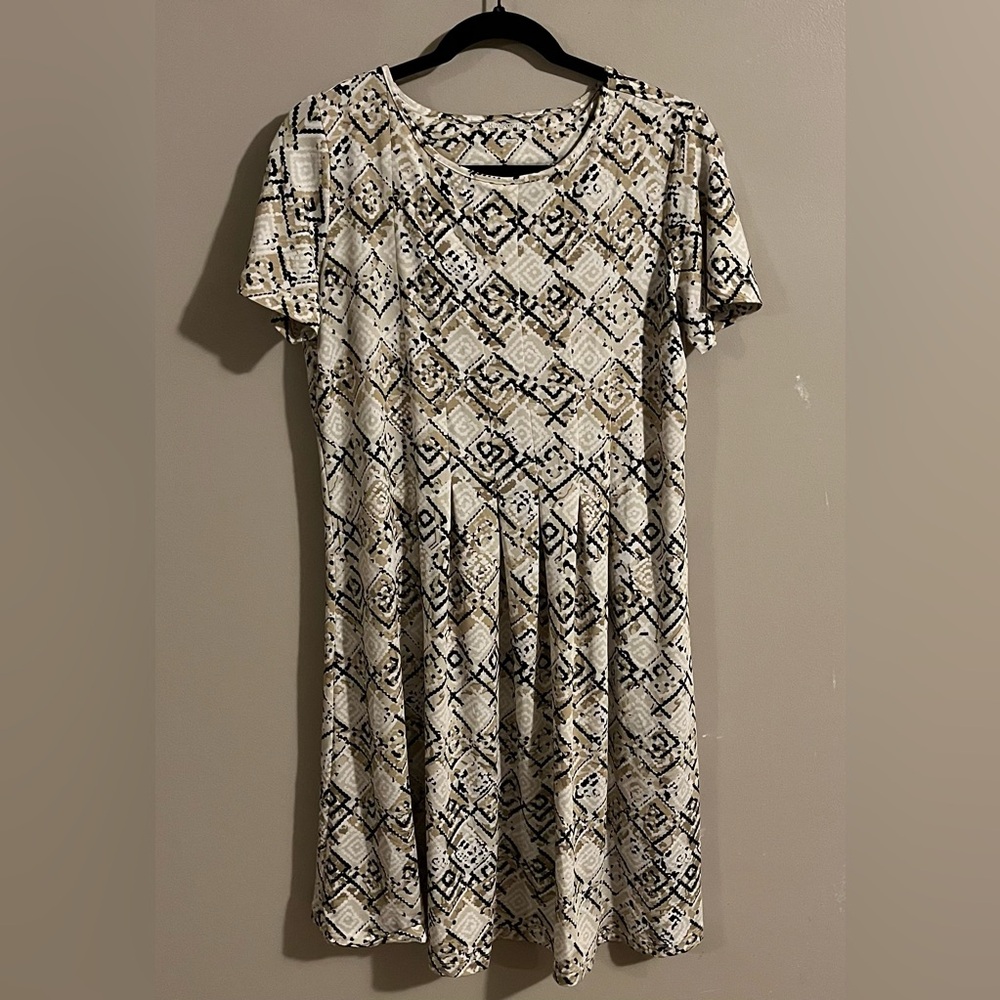 $6❤️Bundled Kim Rogers Pleated Dress